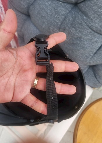 Minimalist Siyah Biker Kask - Görsel 2