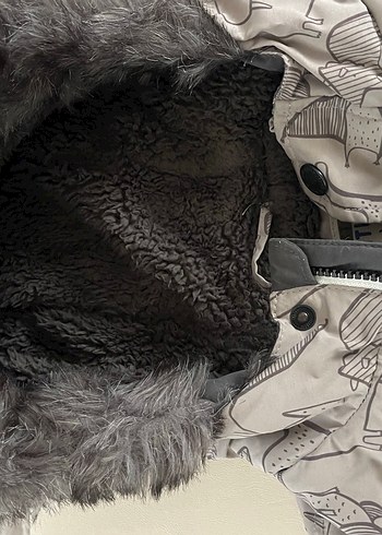 Gri Baskılı Erkek Çocuk Kürklü Ceket - Görsel 5