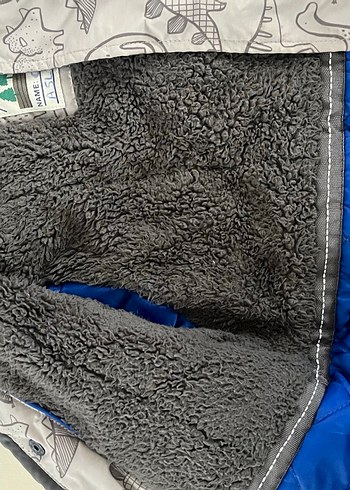 Gri Baskılı Erkek Çocuk Kürklü Ceket - Görsel 4