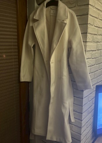 Beyaz Uzun Kadın Kaban - Kemerli, Klasik - Görsel 2