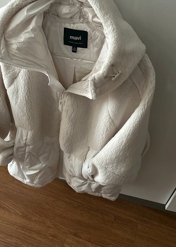 Kadın Beyaz Peluş Kışlık Mont - Görsel 2