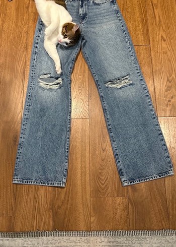Yırtık Detaylı Salaş Kesim Kadın Jean - Görsel 2