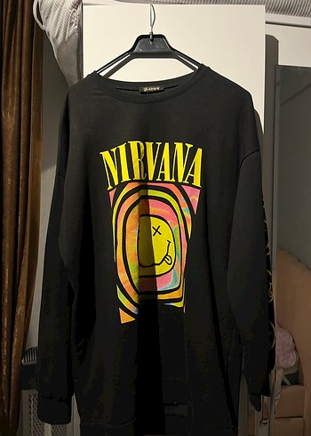 Nirvana baskılı sweatshirt