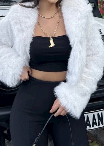 Beyaz Kapüşonlu Kürk Detaylı Kadın Mont - Görsel 2