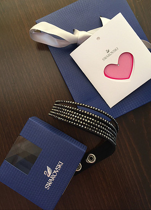 Swarovski Siyah Bileklik