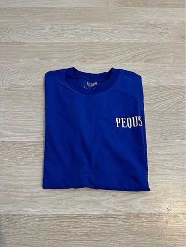 s Beden Pequs Tee