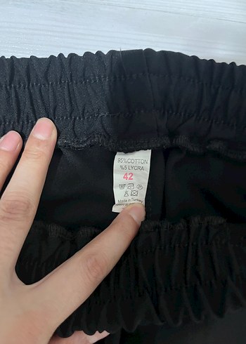 Diğer Siyah Kadın Rahat Kesim Kumaş Pantolon