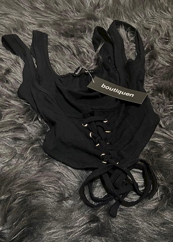Korse Detaylı Goth Bluz