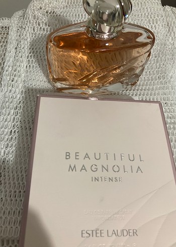 Estee Lauder Beautiful Magnolia Intense Edp 100 ml - Görsel 3