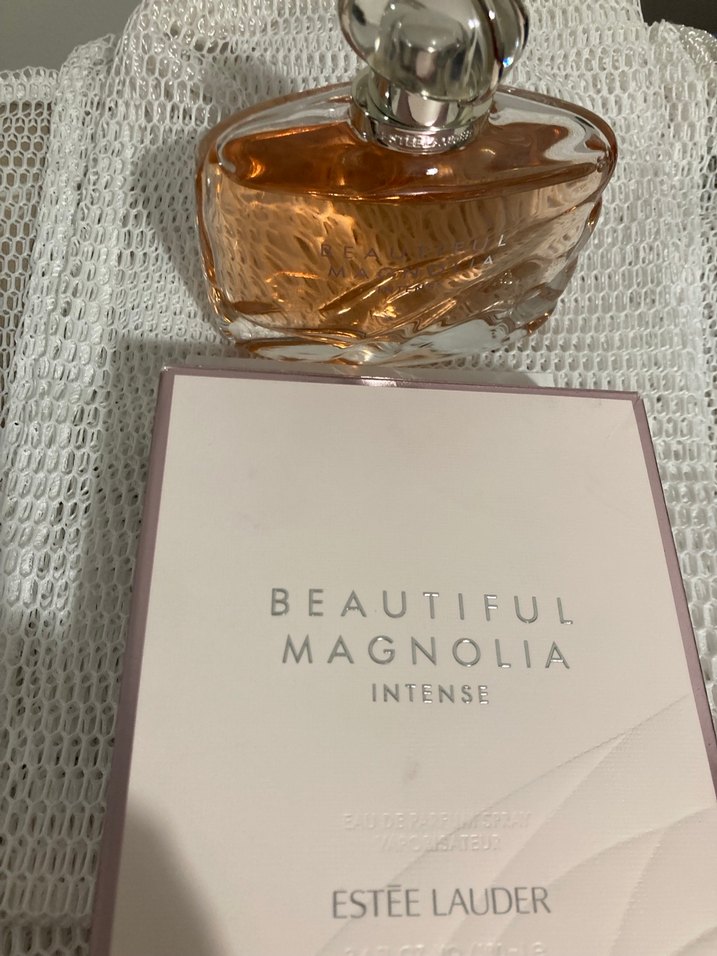Estee Lauder Beautiful Magnolia Intense Edp 100 ml - Görsel 3