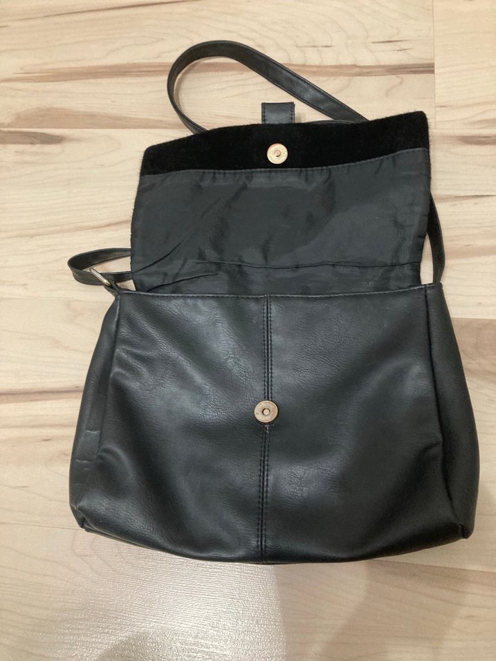 Siyah Deri Tokalı Kadın Çanta - Görsel 2