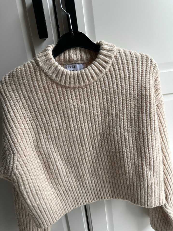 Bershka krem kazak - Görsel 2