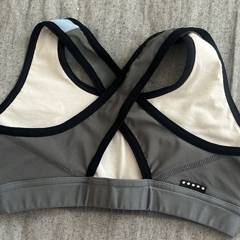 Gri Nike Spor Sütyeni - Görsel 3