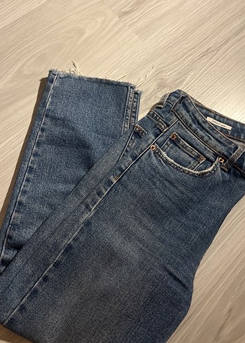 Bershka Koyu Mavi Denim Jean
