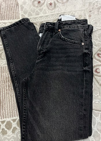 Bershka Koyu Siyah Denim Jean