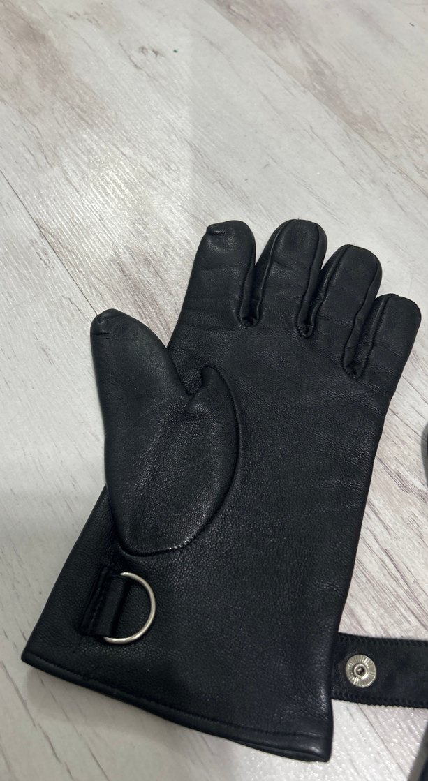 Düğmeli Siyah Hakiki Deri Biker Kadın Eldiveni - Görsel 4