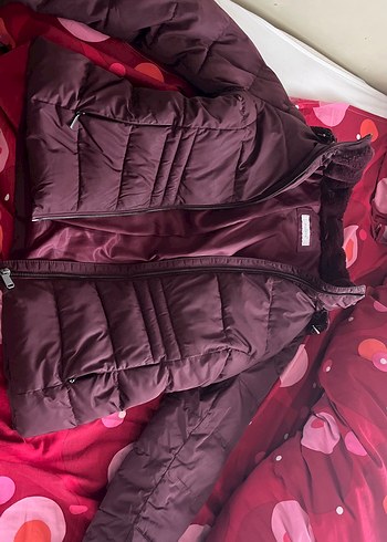 Koyu mor kapşonu çıkabilen mont KESİNLİKLE ORJİNAL - Görsel 2