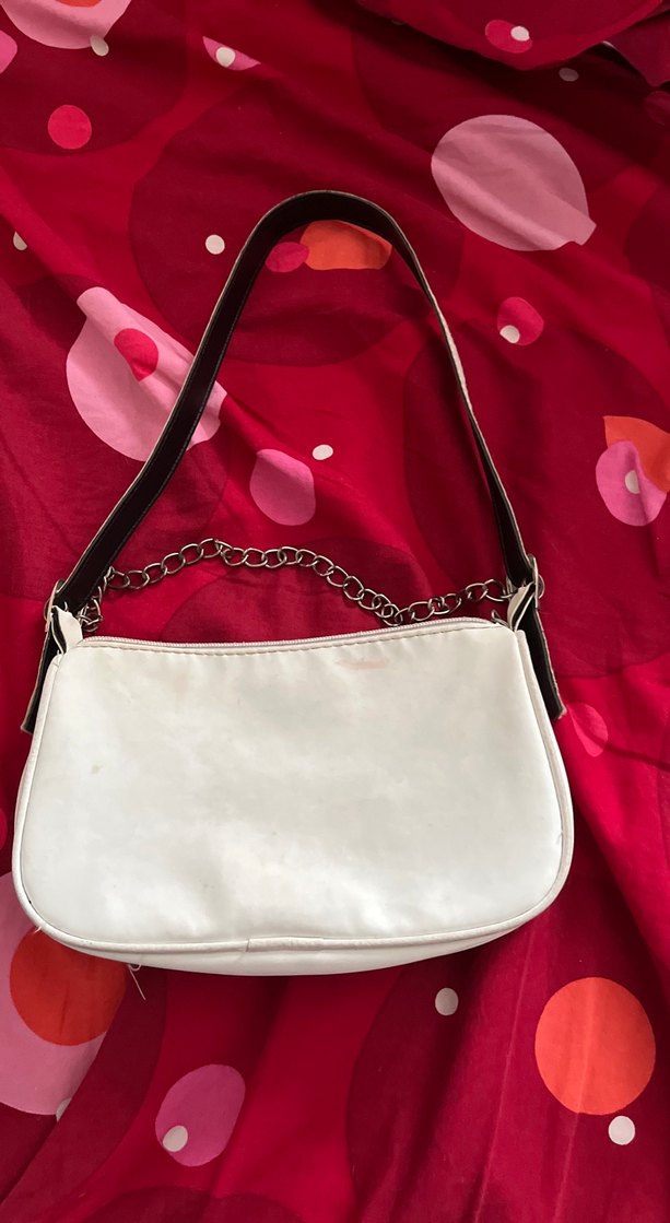 Zincir Detaylı Beyaz Deri Kadın Çanta - Görsel 2