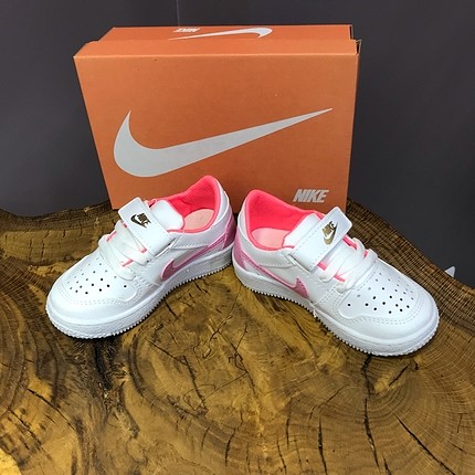 27 Beden Nike çocuk spor ayakkabı