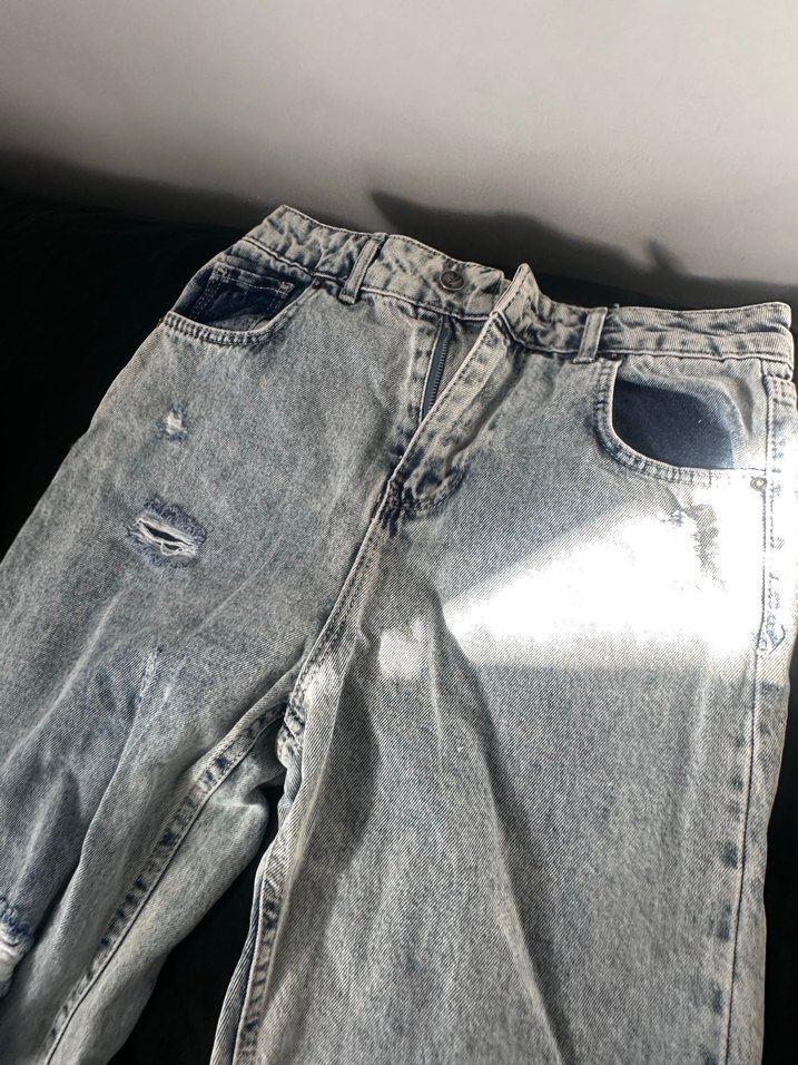 Gri Yırtık Detaylı Salaş Kadın Jean - Görsel 4