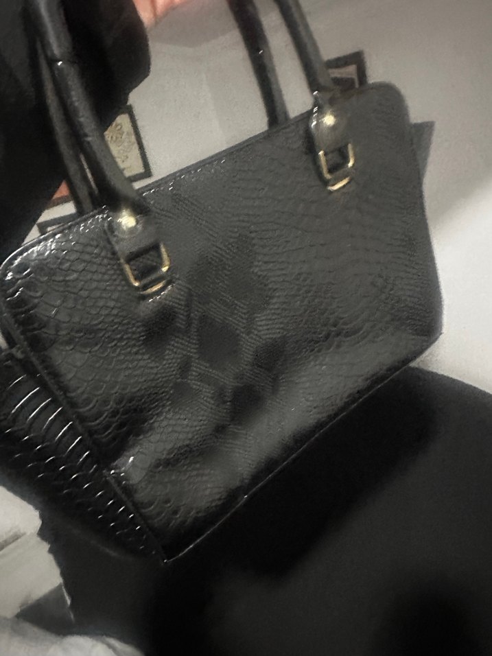 Siyah Yılan Desenli Deri Kadın Çanta - Görsel 2