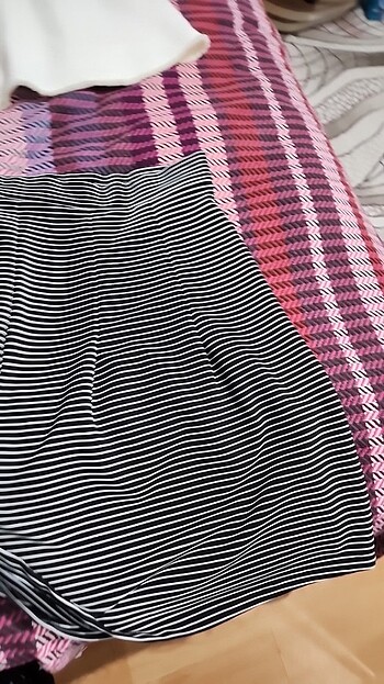 Çizgili midi boy  belden oturmalı etek  - Görsel 4