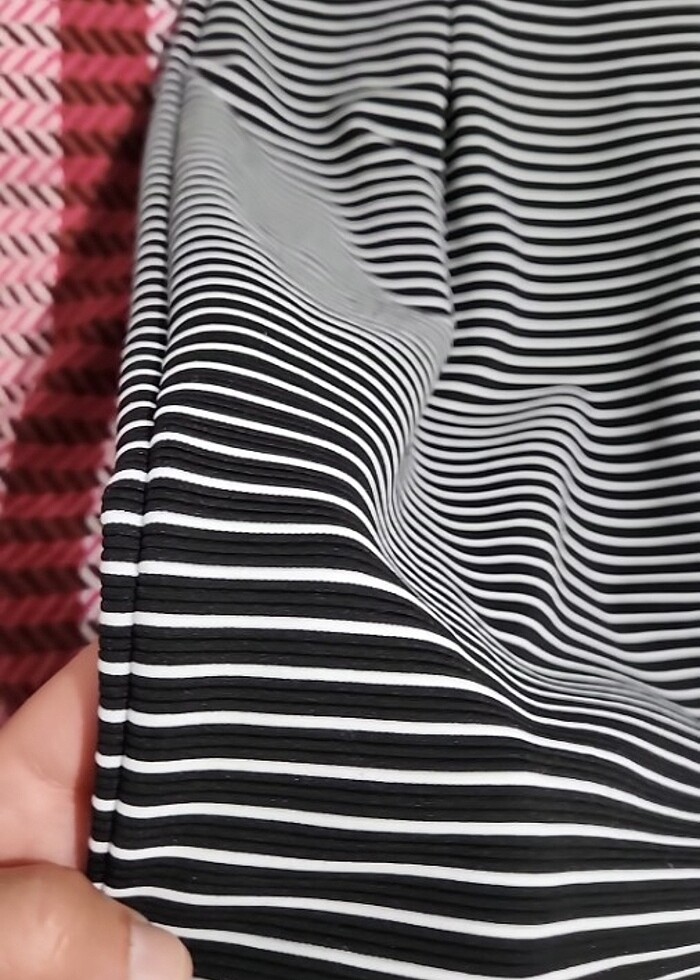 Çizgili midi boy  belden oturmalı etek  - Görsel 3