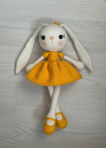 Diğer Sarı Elbiseli Renkli Örgü Tavşan Bebek Amigurumi
