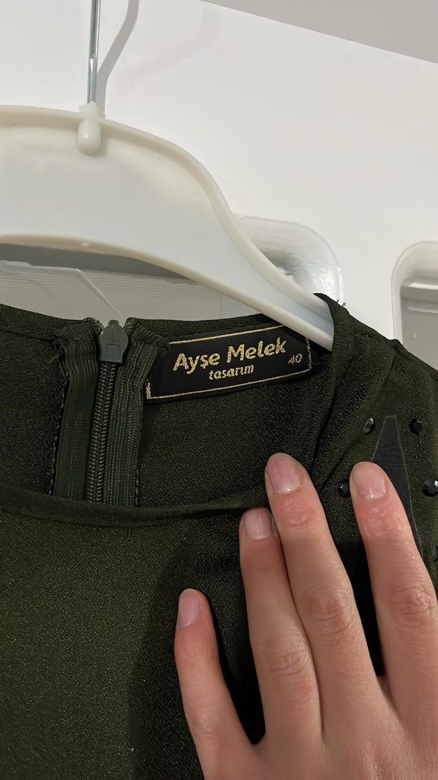 Uzun Kollu, Nakış Detaylı Haki Uzun Elbise - Görsel 3