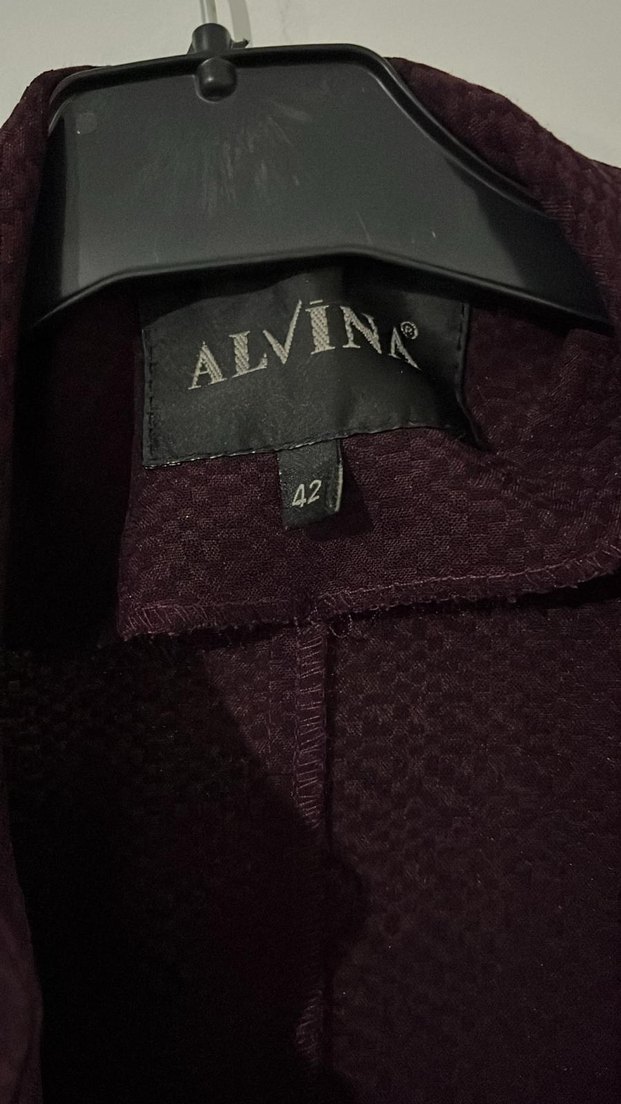 Uzun Bordo Düğmeli Kadın Kaban - Görsel 3