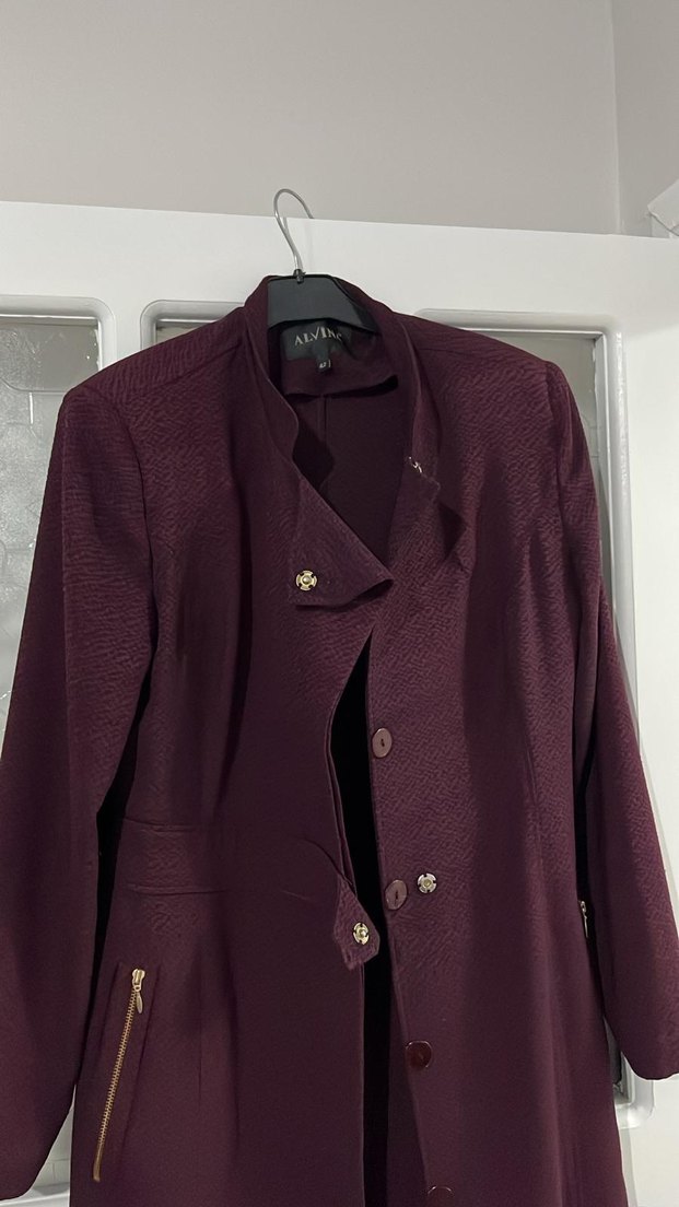 Uzun Bordo Düğmeli Kadın Kaban - Görsel 2