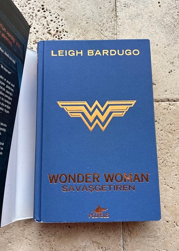 Wonder Woman: Savaşgetiren - Leigh Bardugo CİLTLİ