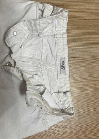 Düğmeli Beyaz Midi Kadın Kot Pantolon - Görsel 4