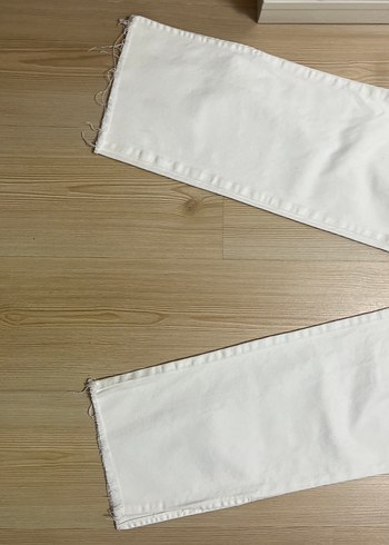 Düğmeli Beyaz Midi Kadın Kot Pantolon - Görsel 5