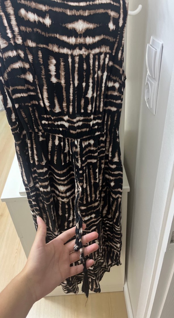 Kahverengi Bağlama Desenli Uzun Elbise - Görsel 4