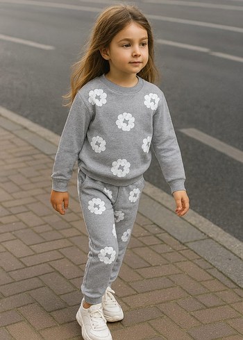 Kız Çocuk Siyah Çiçek Desenli Eşofman Takımı - Görsel 3