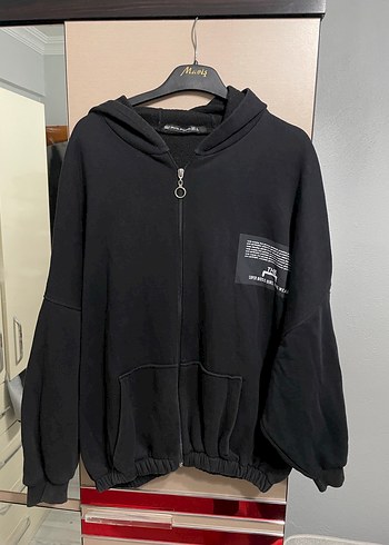 Siyah Kapüşonlu Oversize Sweatshirt - Görsel 2