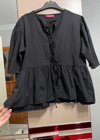 Siyah  önü bağlamalı gömlek - Görsel 2