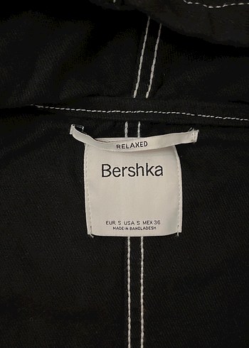 Bershka Siyah Kapüşonlu Fermuarlı - Görsel 4