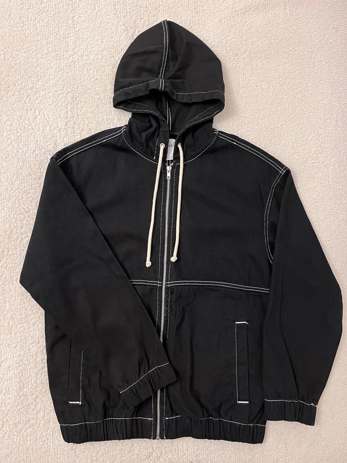 Bershka Siyah Kapüşonlu Fermuarlı - Görsel 2