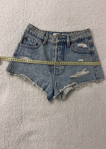 Stradivarius Kadın Mini Şort - Görsel 6