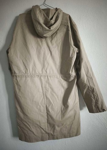 Bej kadın yağmurluk - Minimalist Stil - Görsel 3