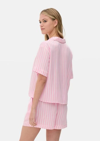 36 Beden pembe Renk Pembe Çizgili Kısa Kollu Kadın Pijama Takımı