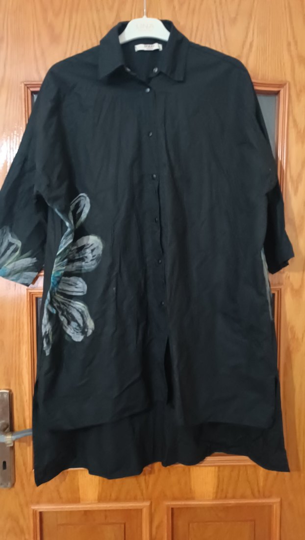 Uzun Siyah Batik Desenli Hamile Tuniği - Görsel 3