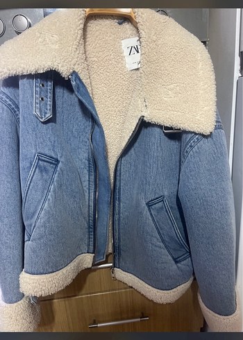 Peluş Detaylı Mavi Denim Kadın zara mont - Görsel 4