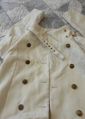 Mango Düğmeli Beyaz Midi Trençkot - Görsel 4