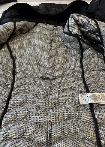 Columbia titanium omni  heat 3d başlıklı mont - Görsel 3