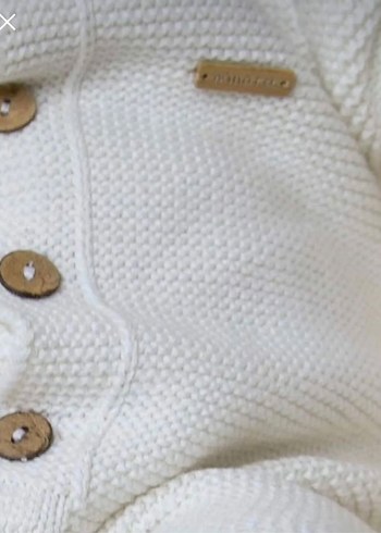 Düğmeli Beyaz Bebek Triko Tulumu - Görsel 4