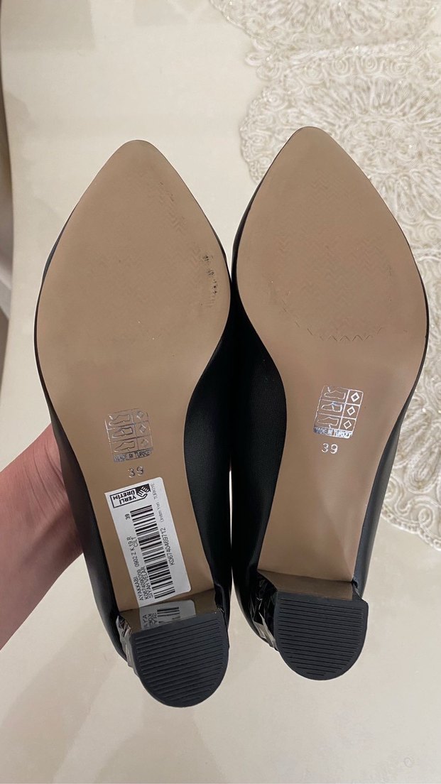 Siyah Yüksek Topuklu Kadın Ayakkabı - Görsel 3