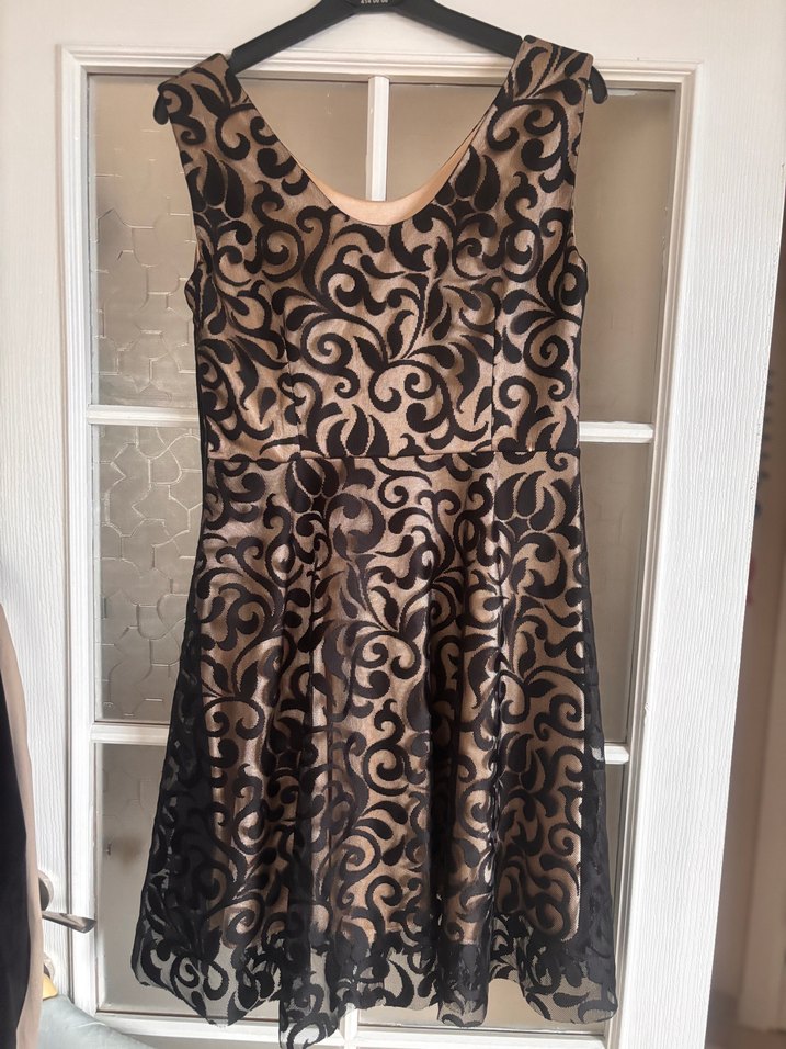 Bej Siyah Dantel Desenli Midi Elbise - Görsel 2